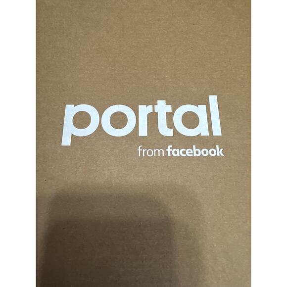 Facebook Portal Model B81AO1BUS Smart Hands-Free Video Calling Brand New Sealed - Picture 3 of 5